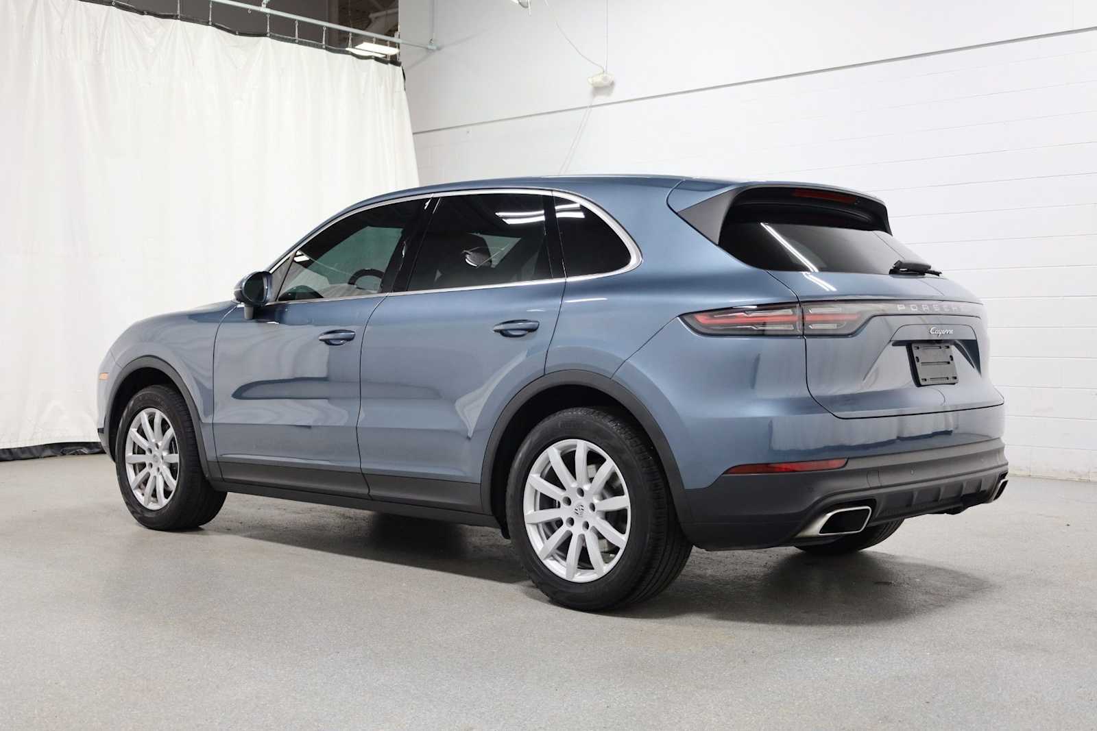 Thumbnail: 2019 Porsche Cayenne - 3