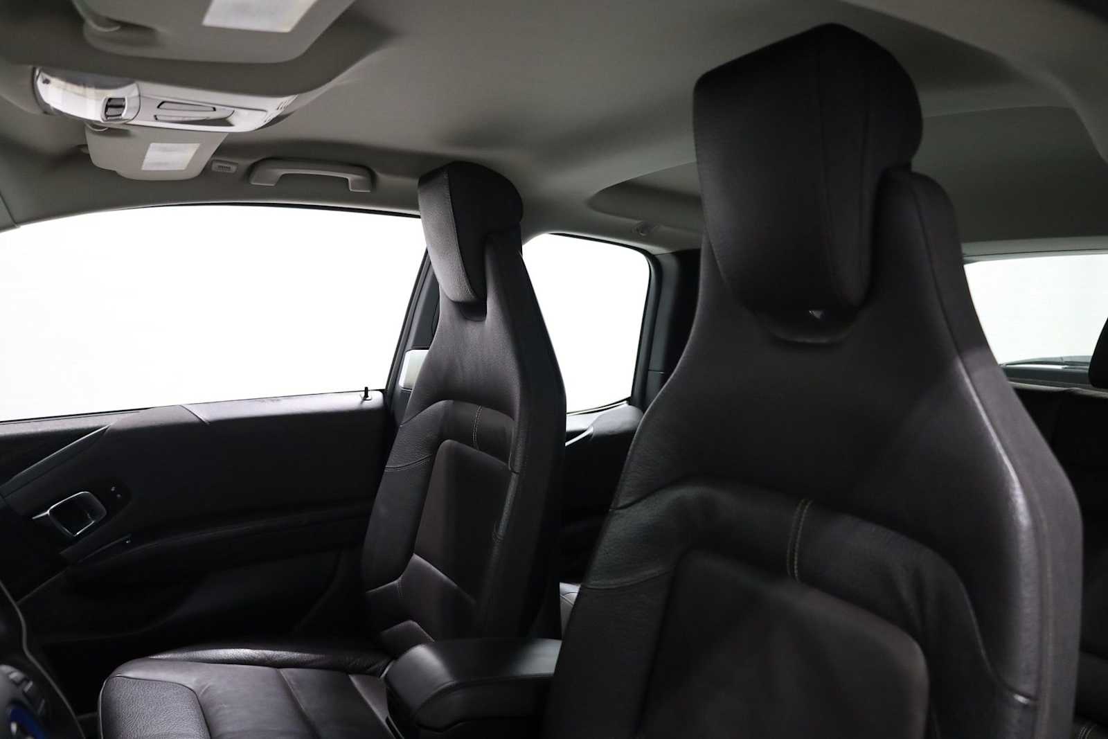 Thumbnail: 2016 BMW i3 - 17