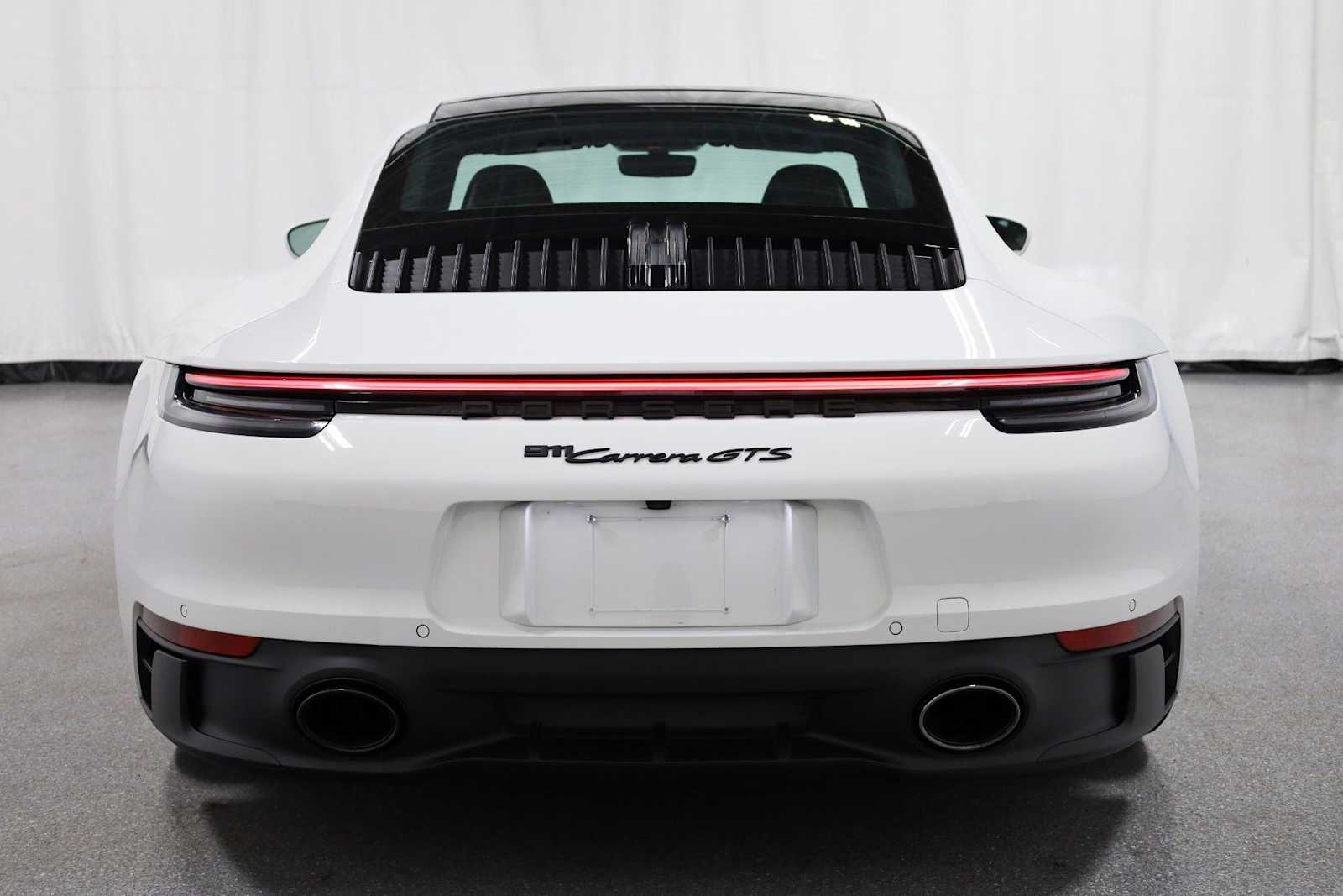 Thumbnail: 2022 Porsche 911 - 7