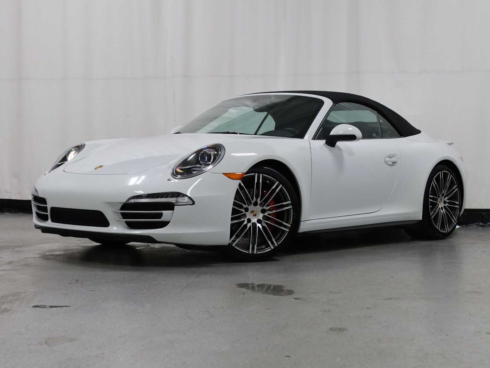 Thumbnail: 2014 Porsche 911 - 1