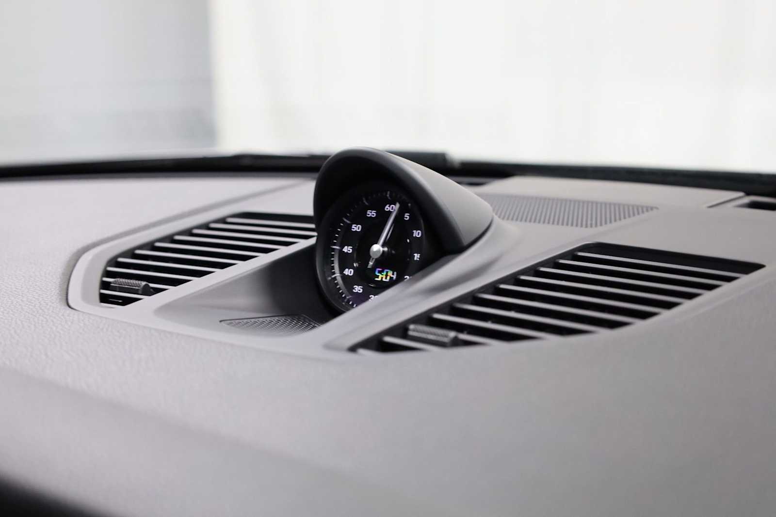 Thumbnail: 2025 Porsche 911 - 23