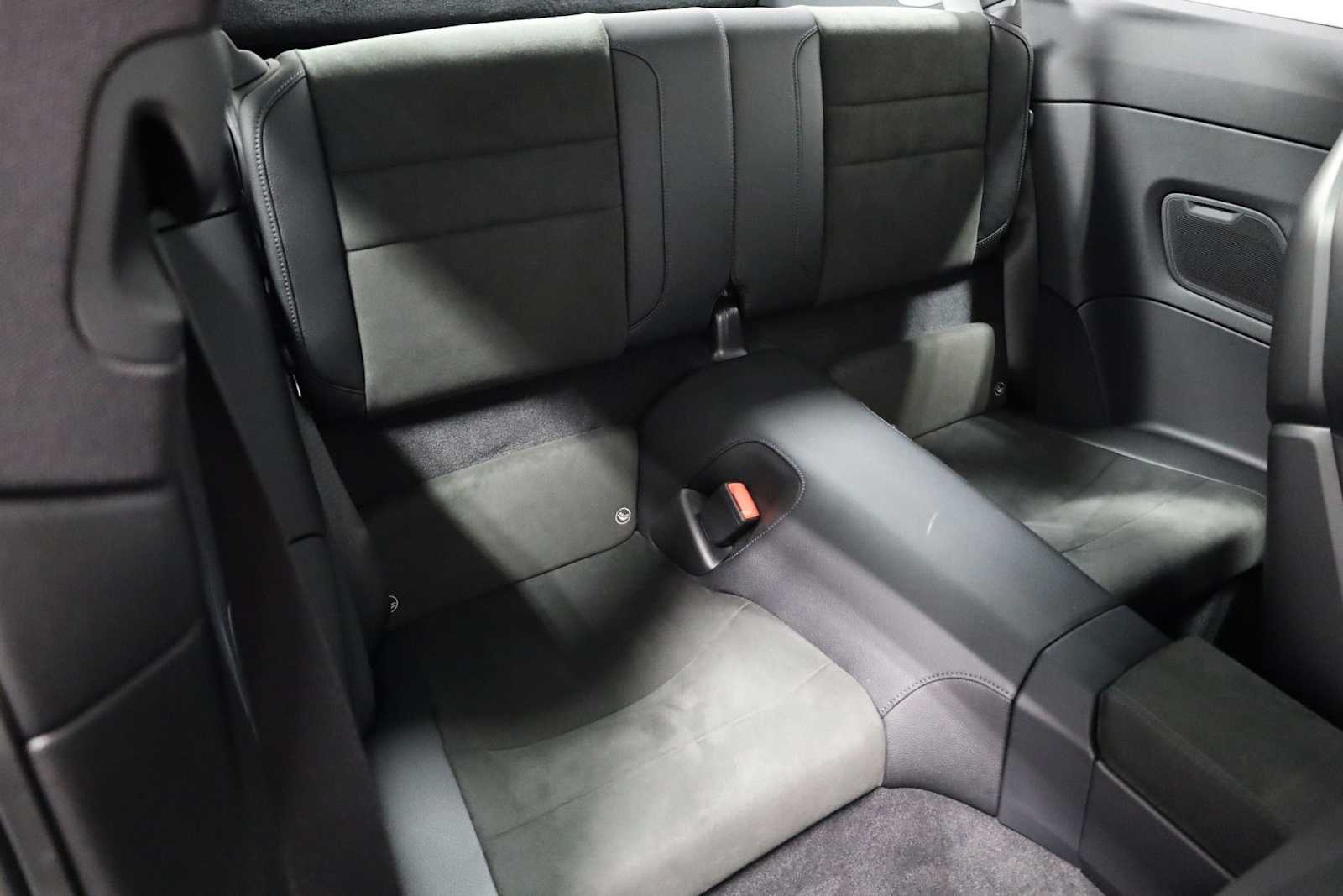 Thumbnail: 2022 Porsche 911 - 35