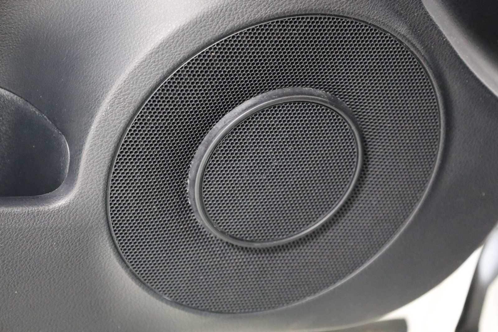 Thumbnail: 2016 Lexus IS - 17