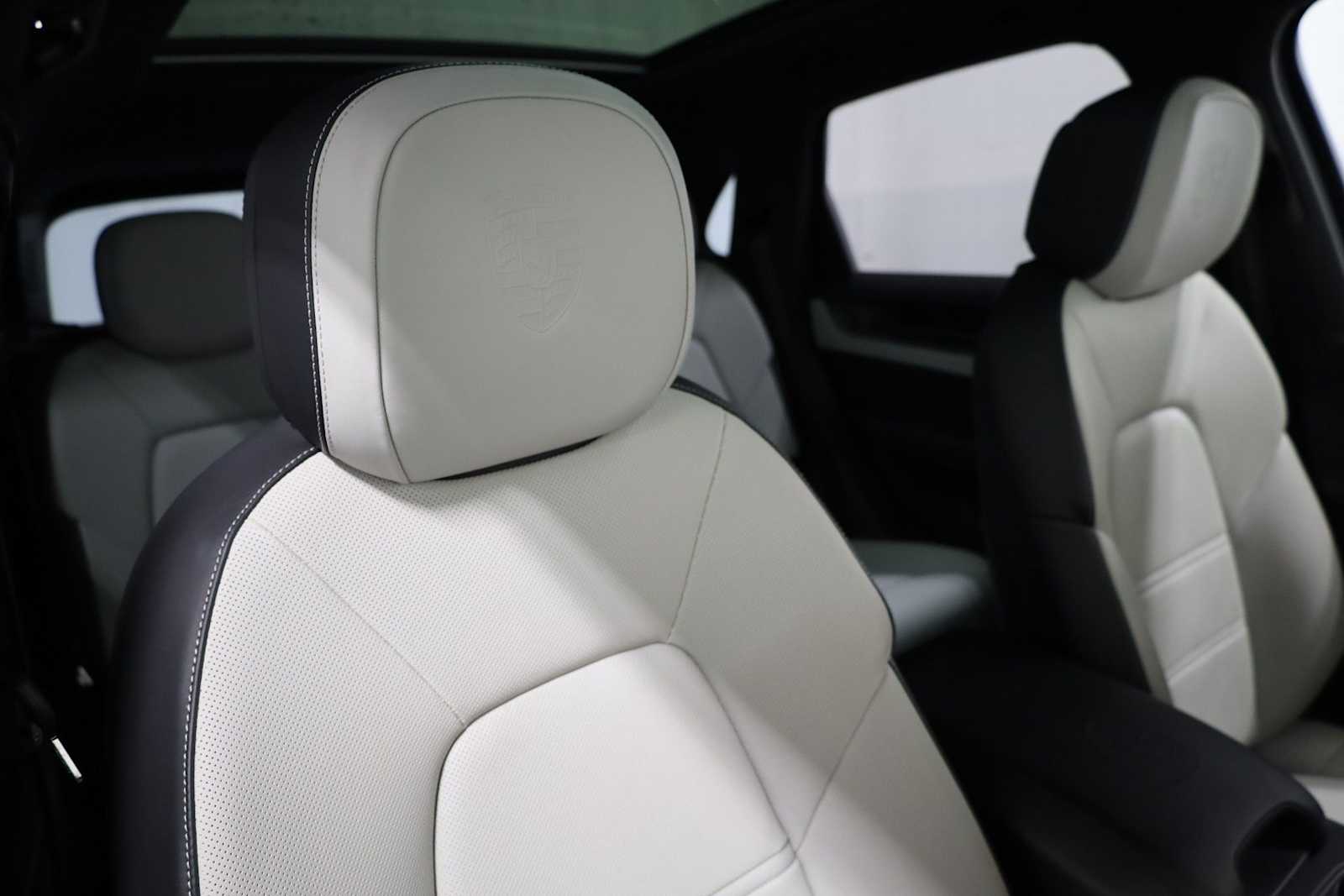 Thumbnail: 2025 Porsche Cayenne - 22