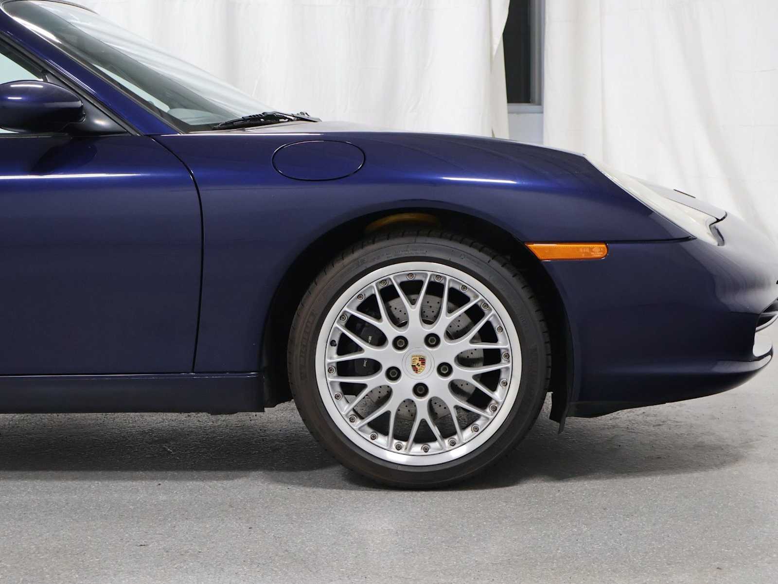 Thumbnail: 2002 Porsche 911 - 11