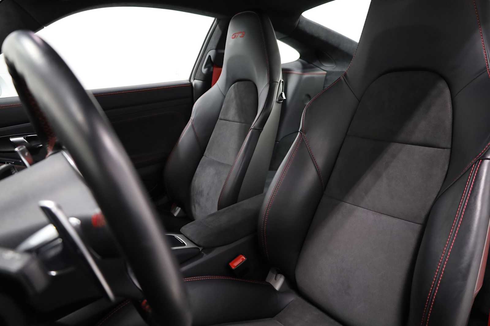 Thumbnail: 2016 Porsche 911 - 5