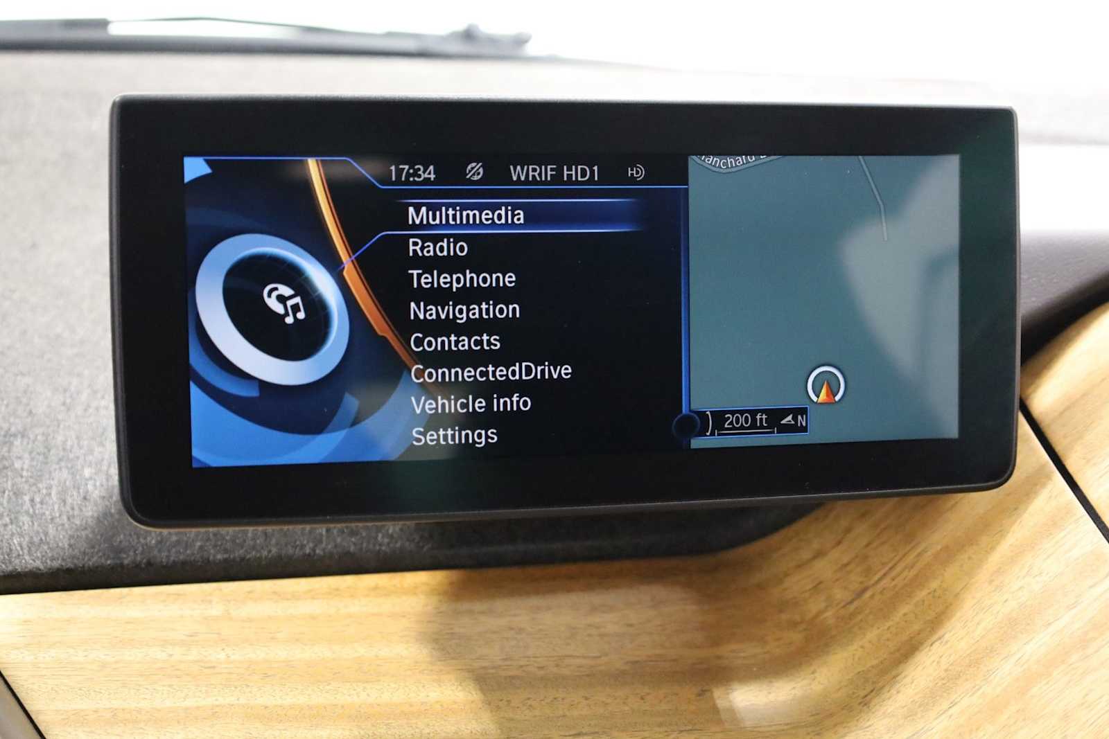 Thumbnail: 2016 BMW i3 - 28