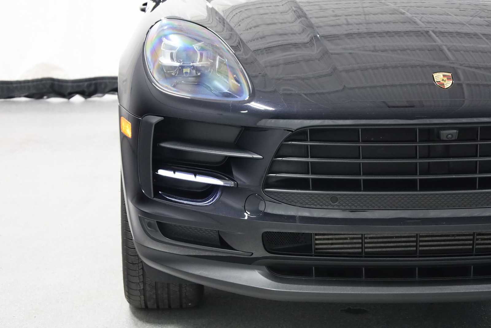 Thumbnail: 2021 Porsche Macan - 15