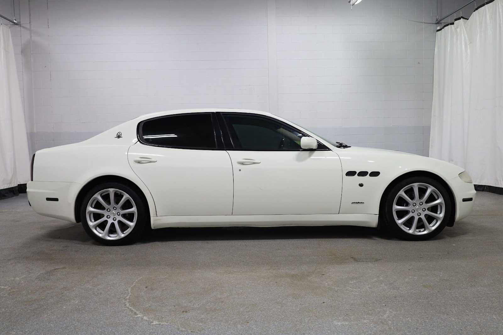Thumbnail: 2007 Maserati Quattroporte - 10