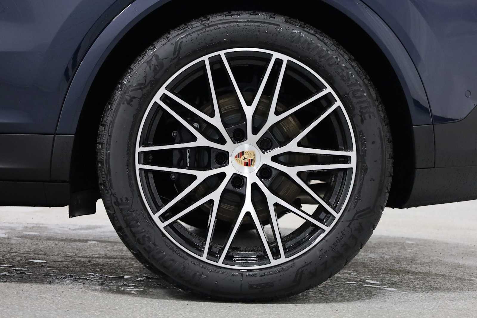Thumbnail: 2026 Porsche Cayenne - 38
