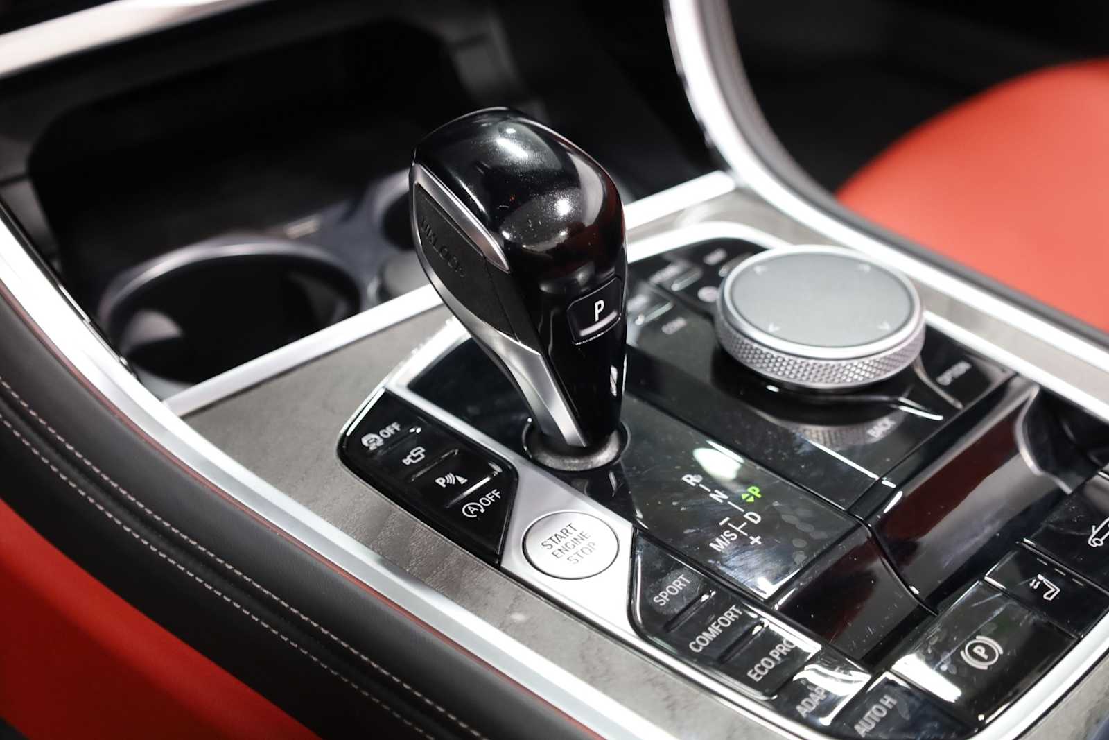 Thumbnail: 2024 BMW 8 Series - 26