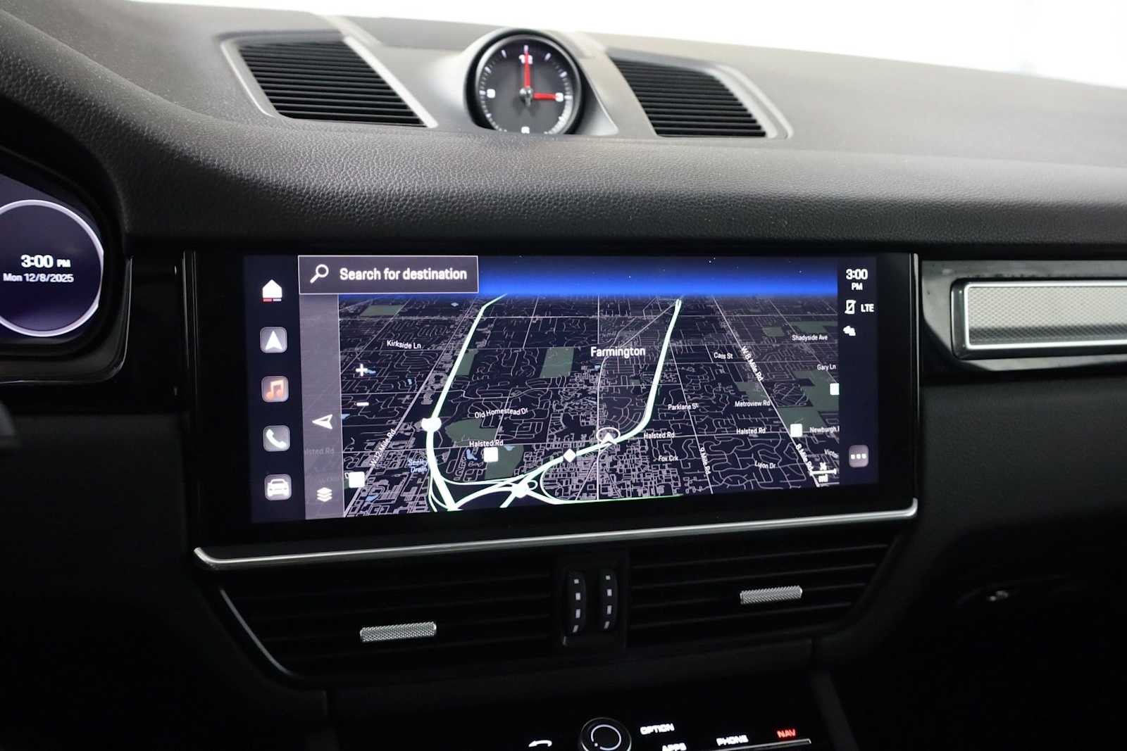 Thumbnail: 2023 Porsche Cayenne - 33