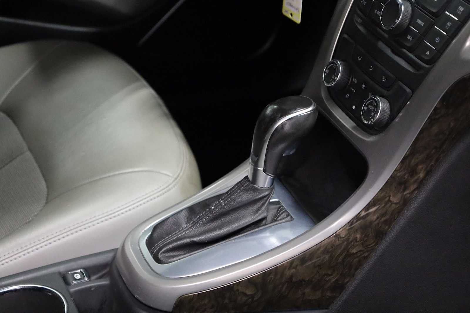 Thumbnail: 2013 Buick Verano - 18