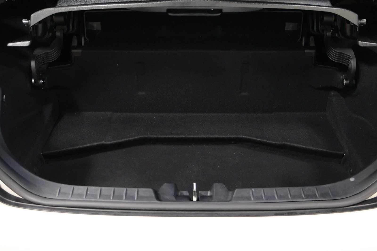 Thumbnail: 2009 Mercedes-Benz SLK - 29