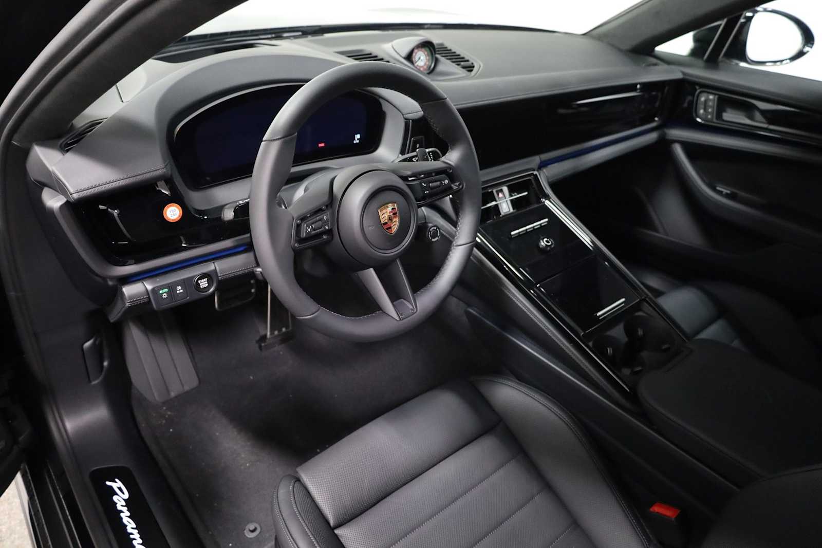 Thumbnail: 2026 Porsche Panamera - 4