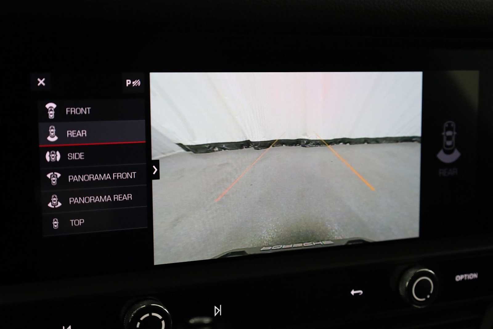 Thumbnail: 2026 Porsche Macan - 34