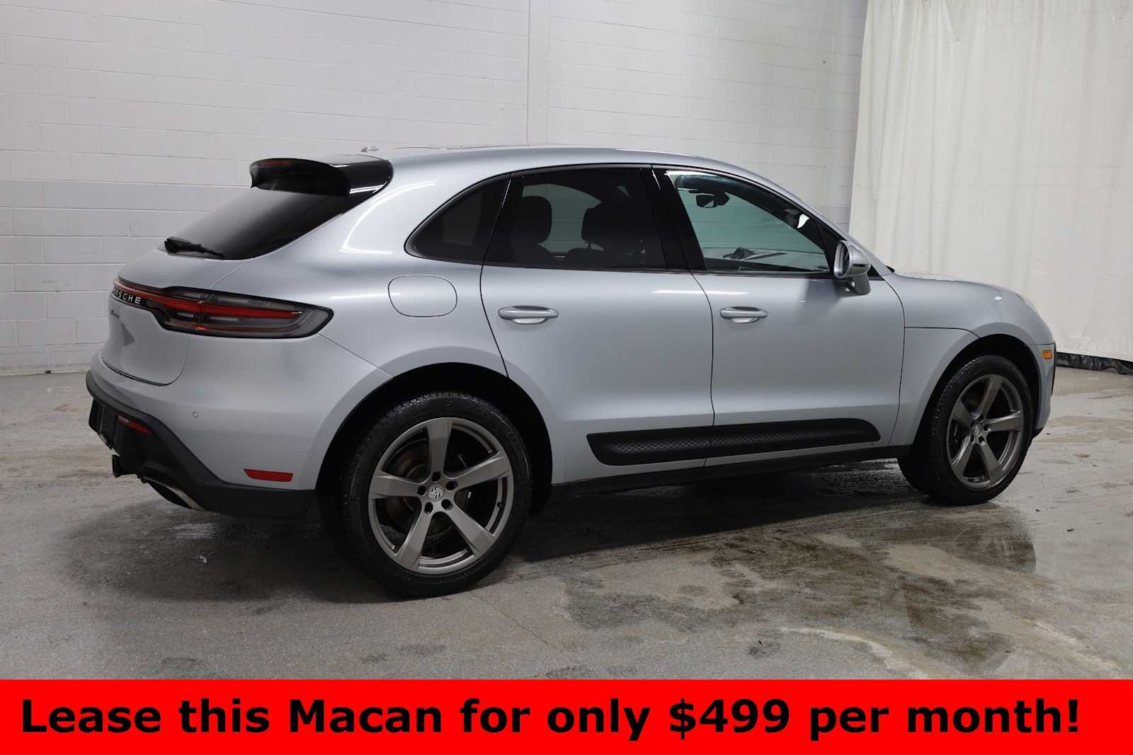 Thumbnail: 2023 Porsche Macan - 9