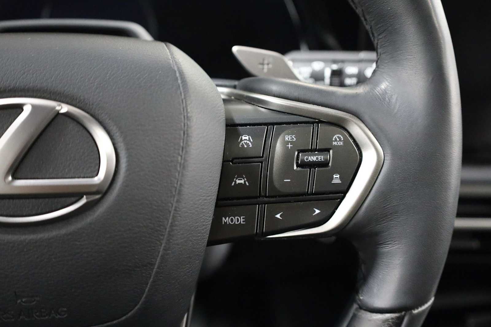 Thumbnail: 2023 Lexus RX - 26