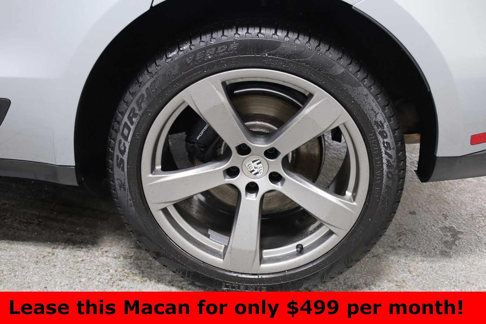 Thumbnail: 2023 Porsche Macan - 39