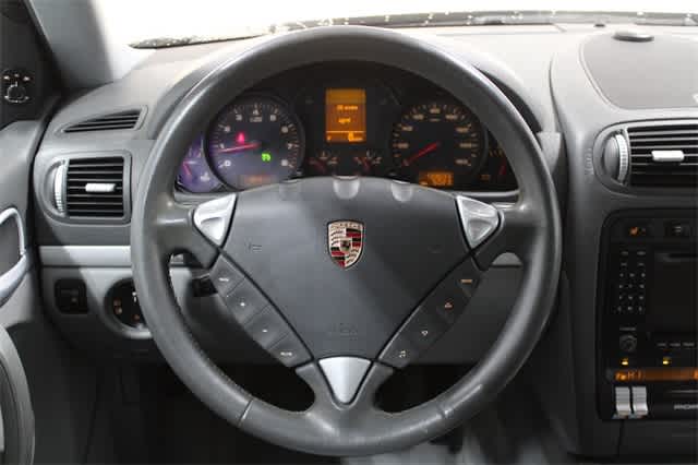 2004 Porsche Cayenne  11