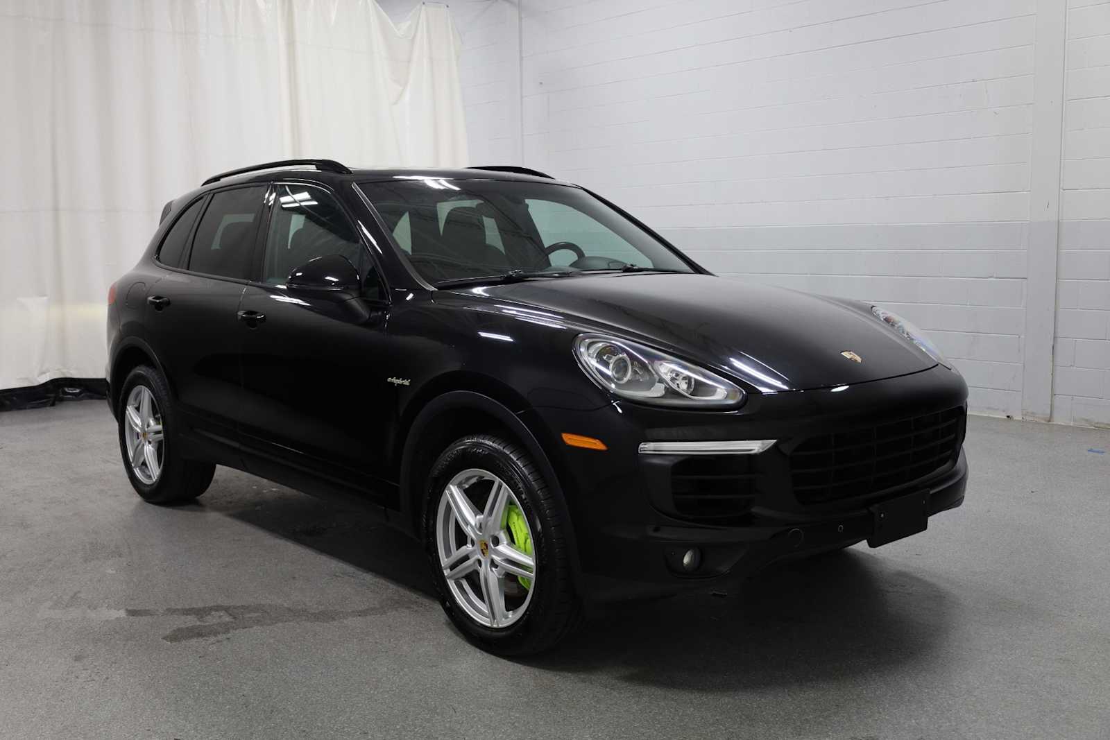 Thumbnail: 2016 Porsche Cayenne - 13