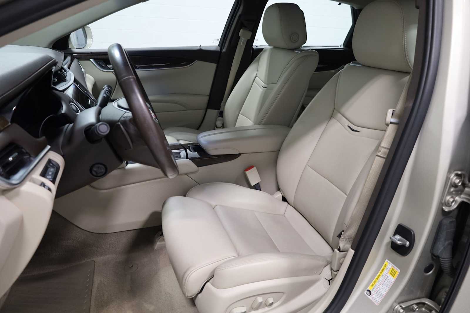 Thumbnail: 2013 Cadillac XTS - 5
