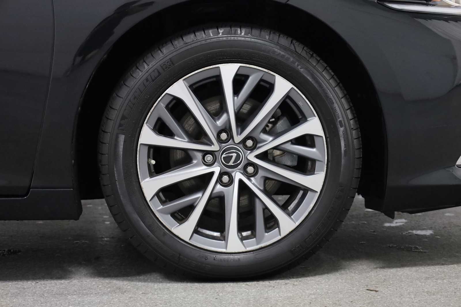 Thumbnail: 2023 Lexus ES - 12