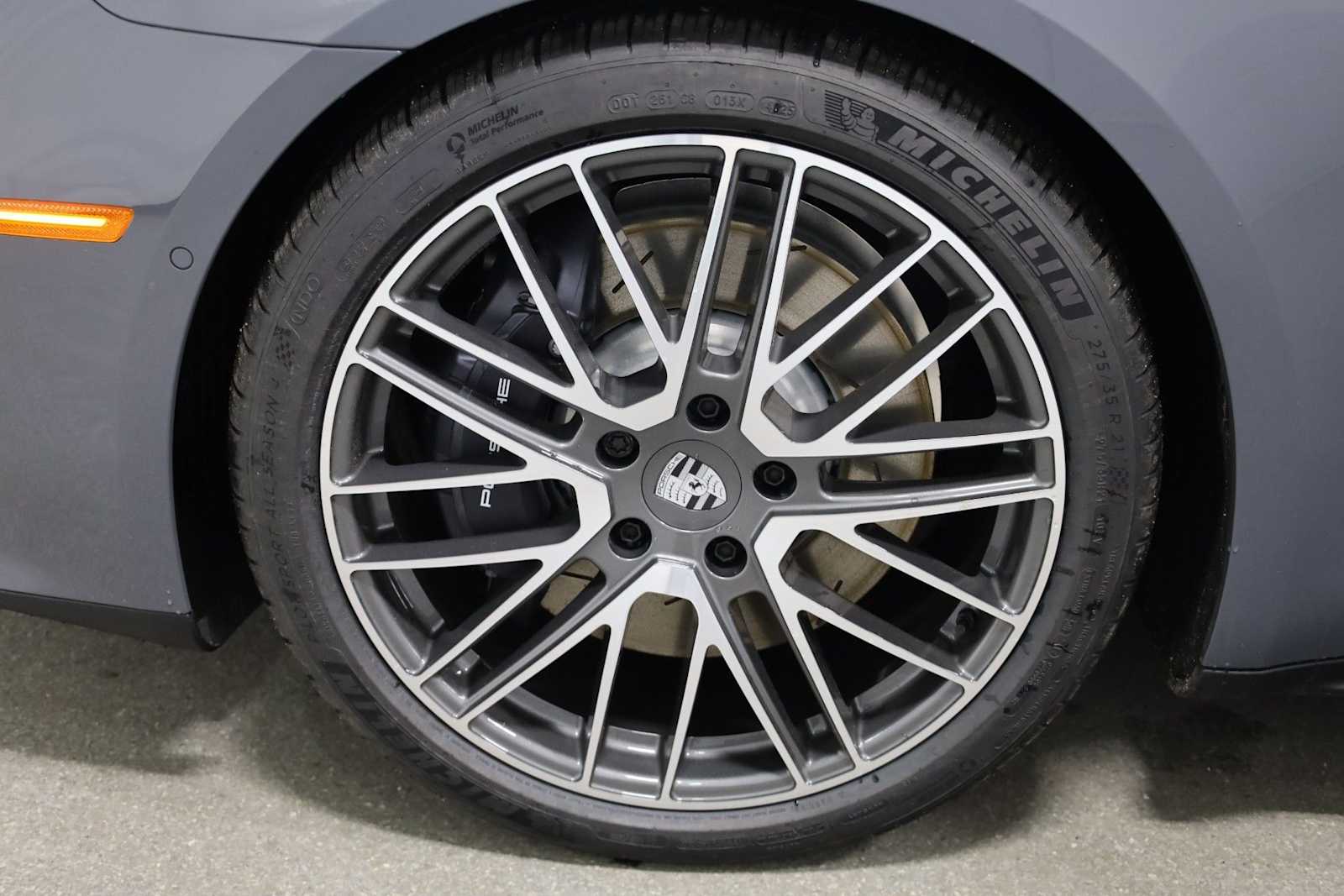 Thumbnail: 2026 Porsche Panamera - 39