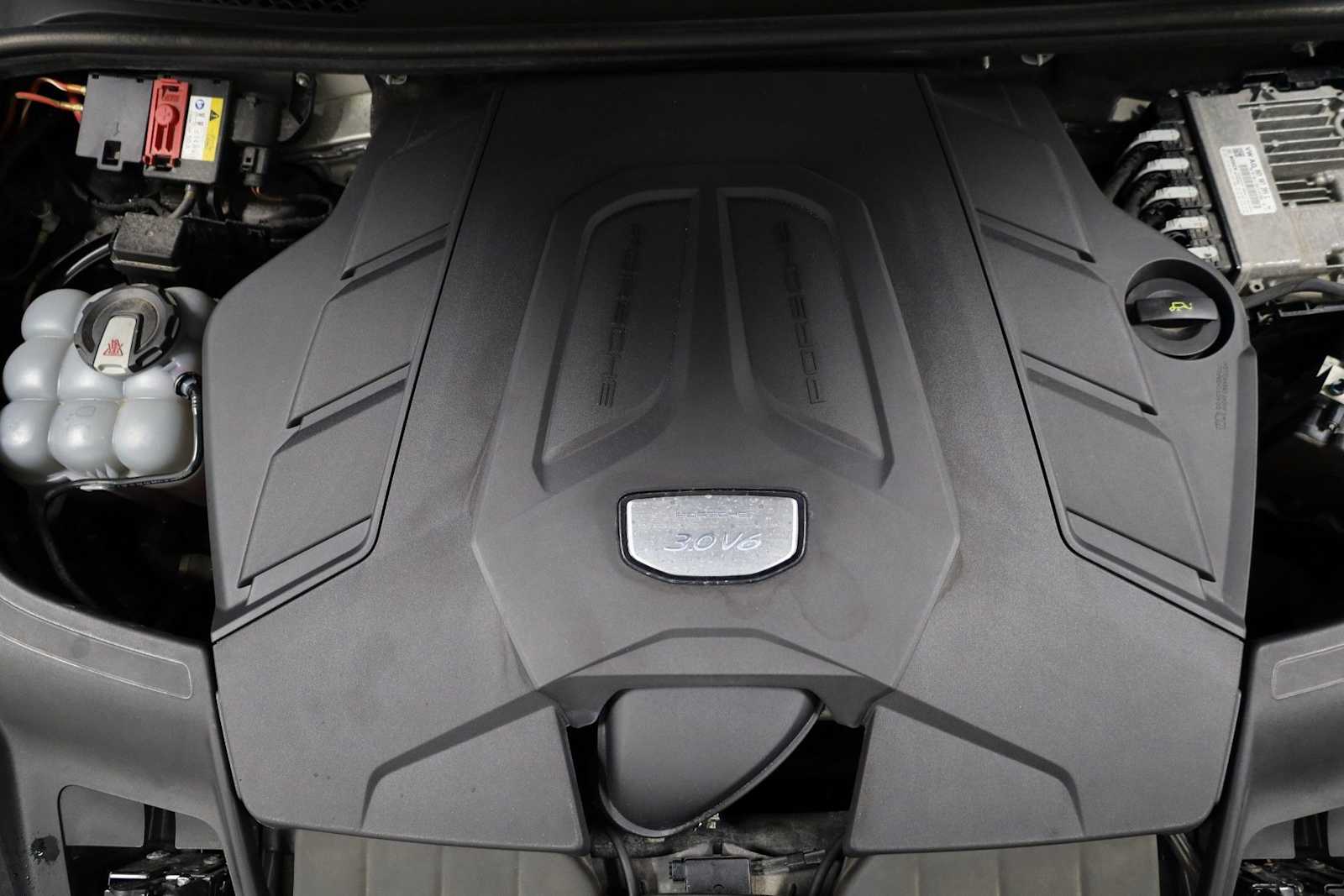 Thumbnail: 2019 Porsche Cayenne - 42