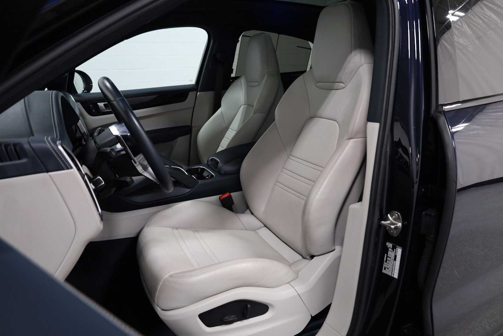 Thumbnail: 2023 Porsche  - 4