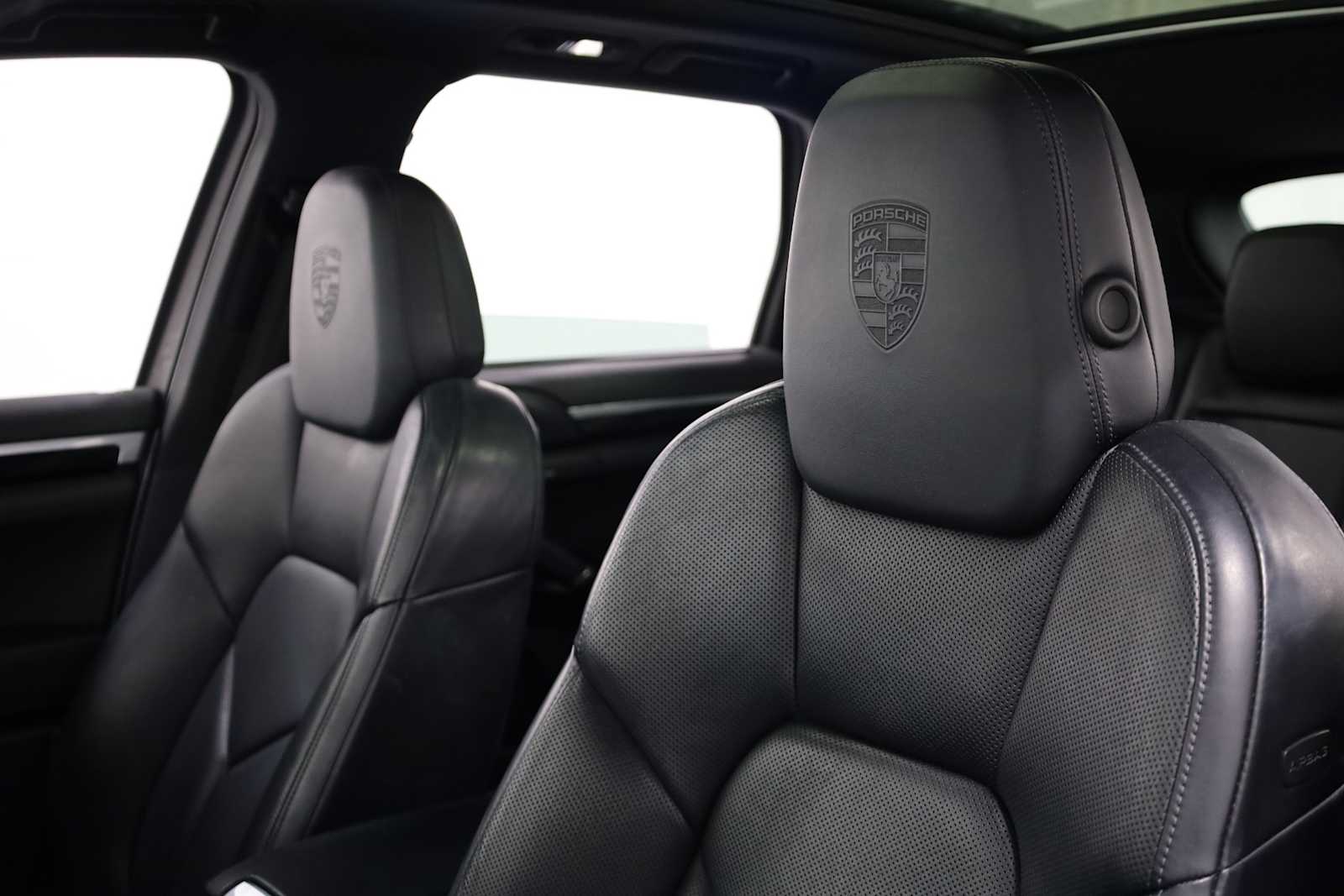 Thumbnail: 2017 Porsche Cayenne - 27