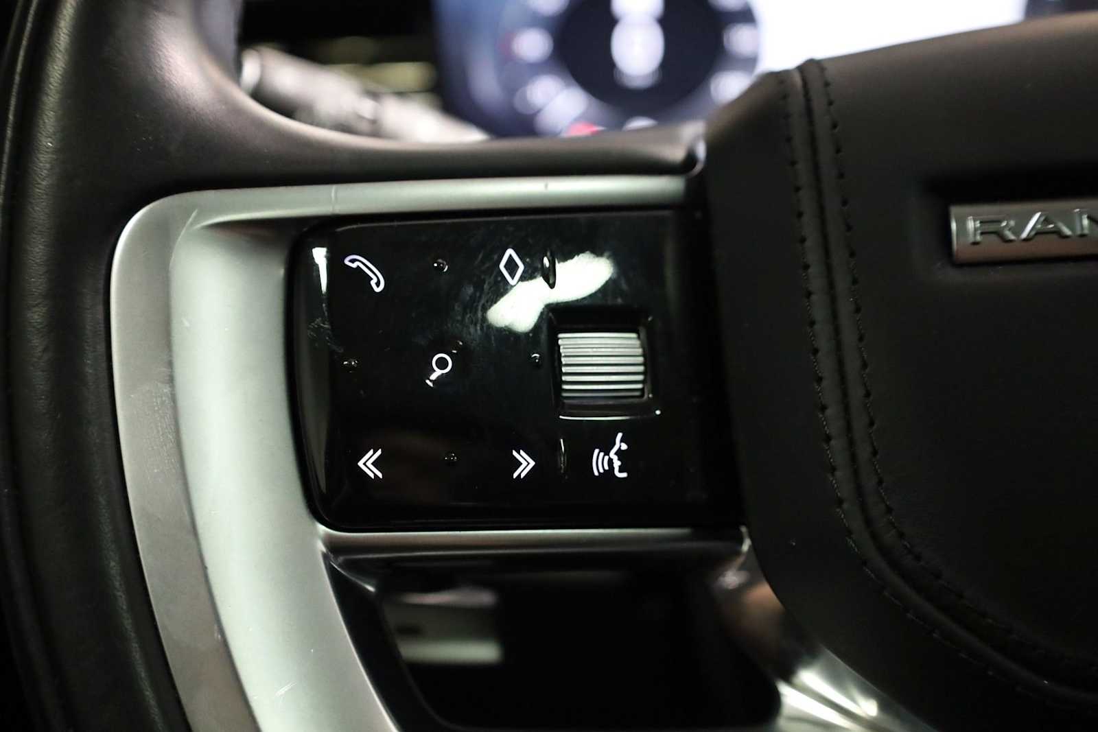 Thumbnail: 2023 Land Rover Range Rover - 25