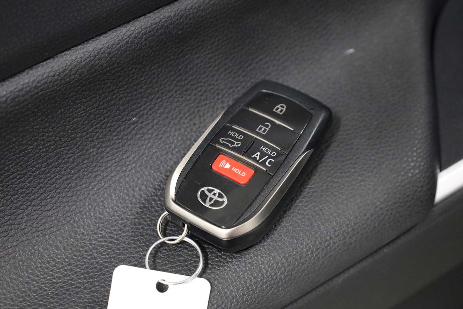 Thumbnail: 2024 Toyota RAV4 - 39