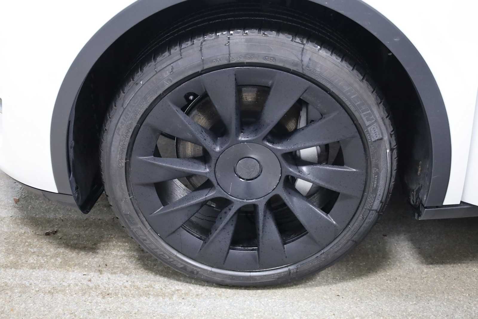 Thumbnail: 2020 Tesla Model Y - 35