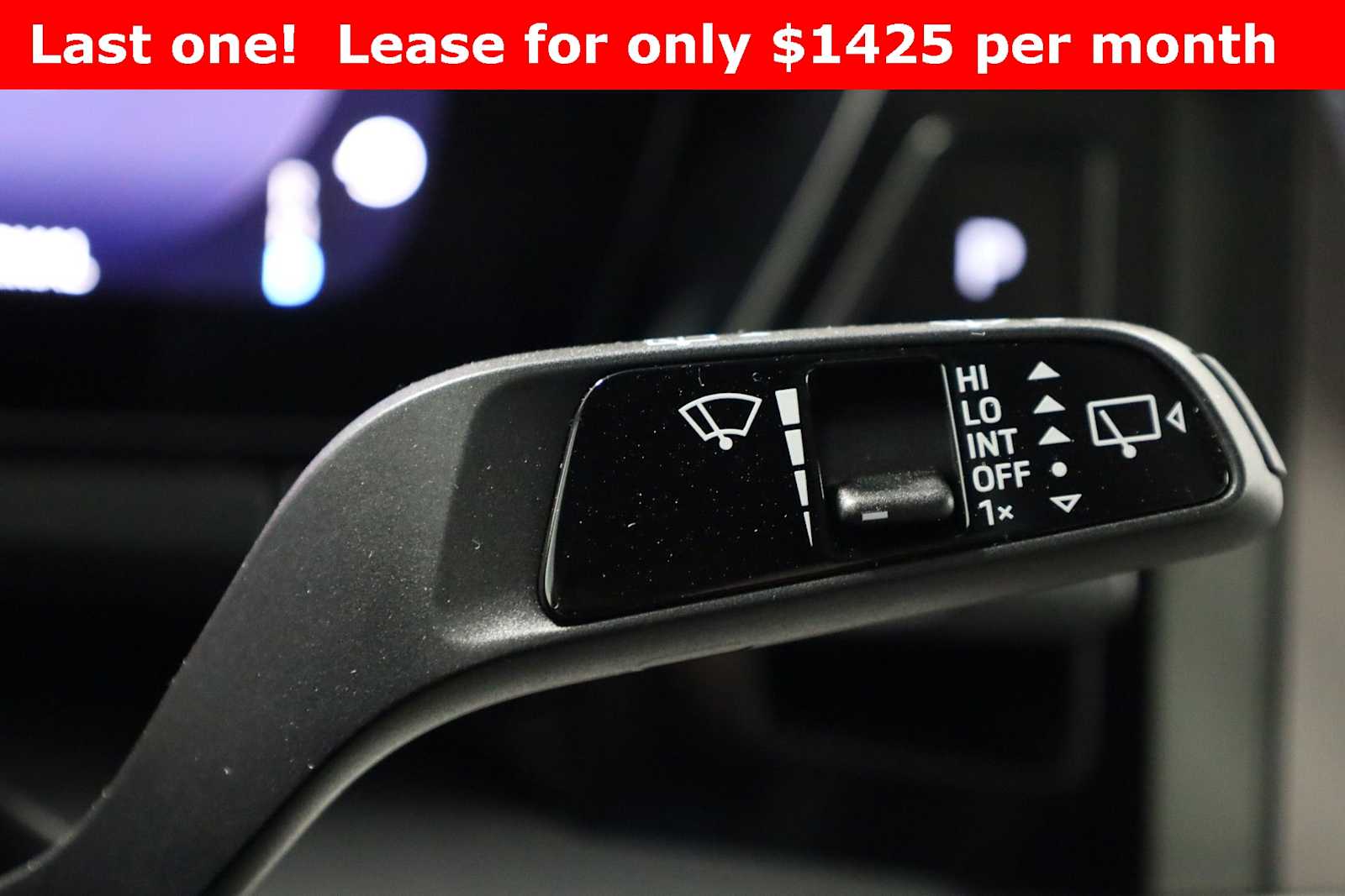 Thumbnail: 2025 Porsche Macan - 29