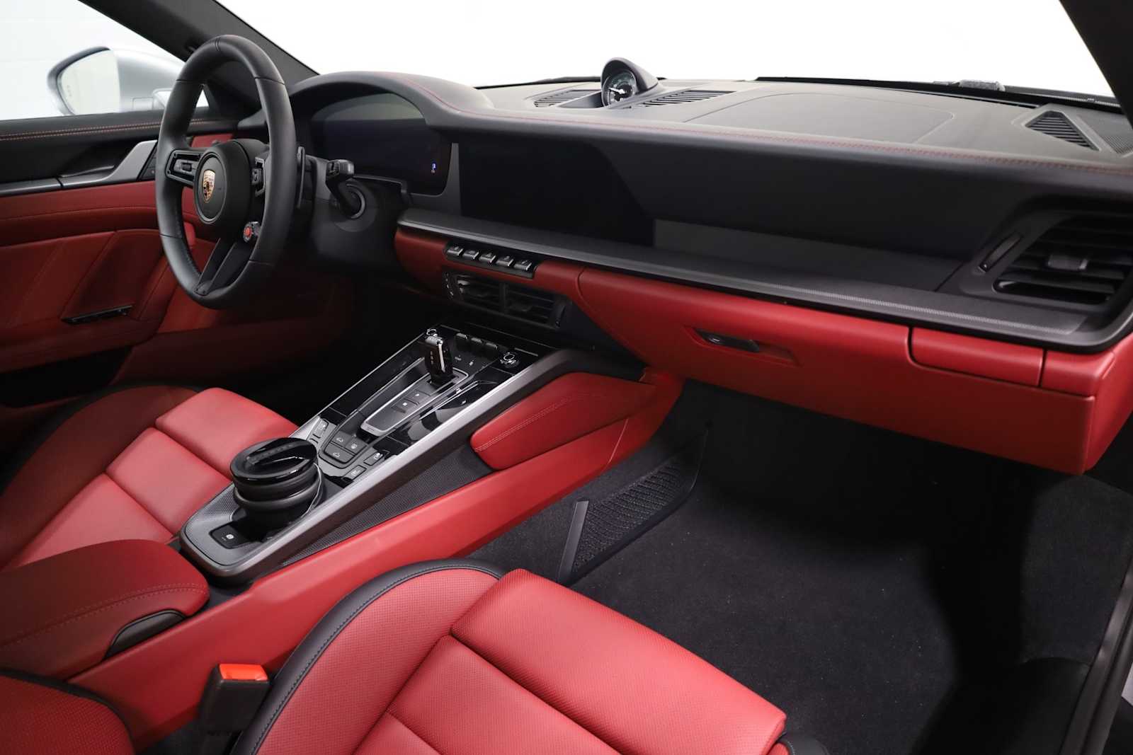 Thumbnail: 2025 Porsche 911 - 6