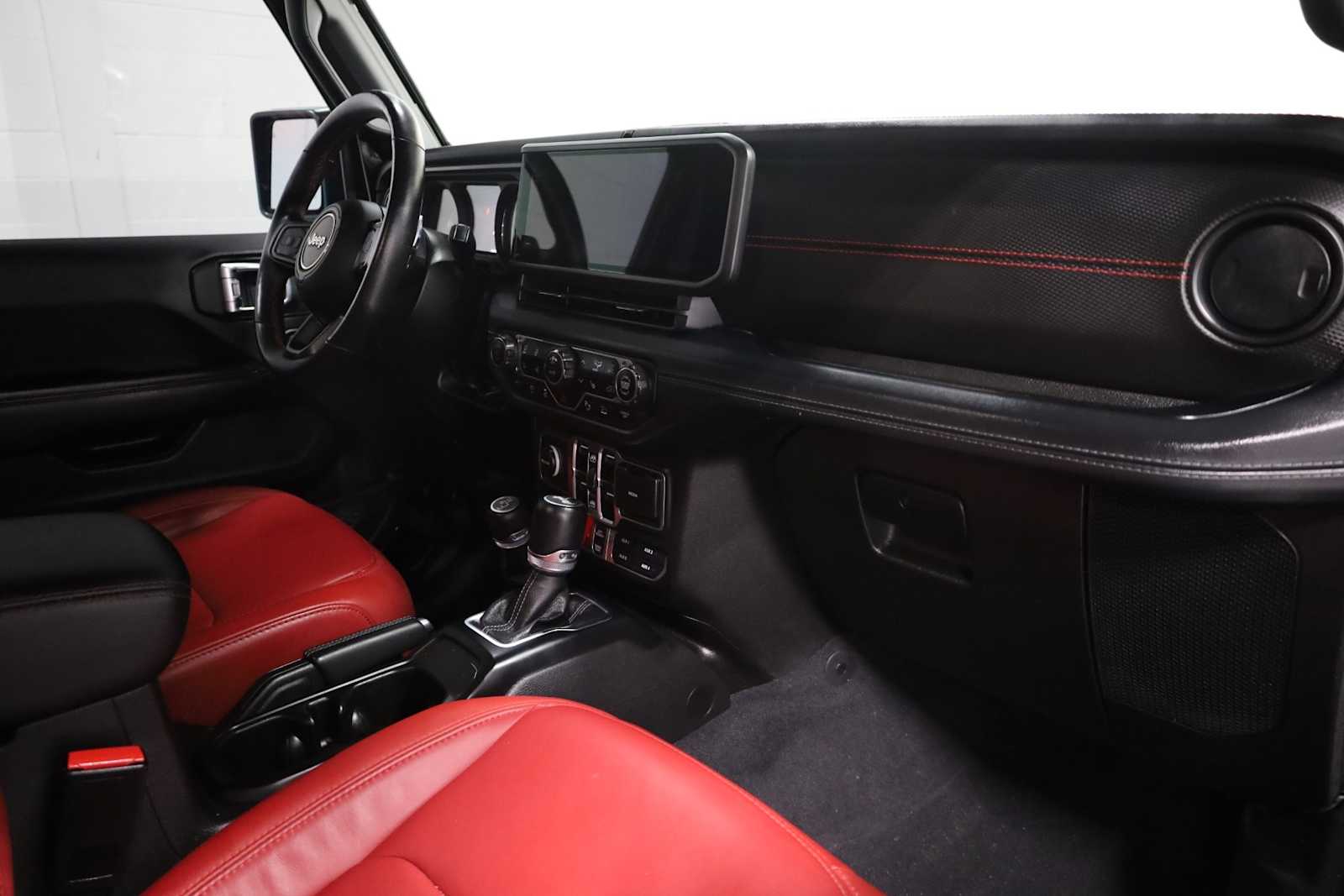 Thumbnail: 2024 Jeep Wrangler - 6