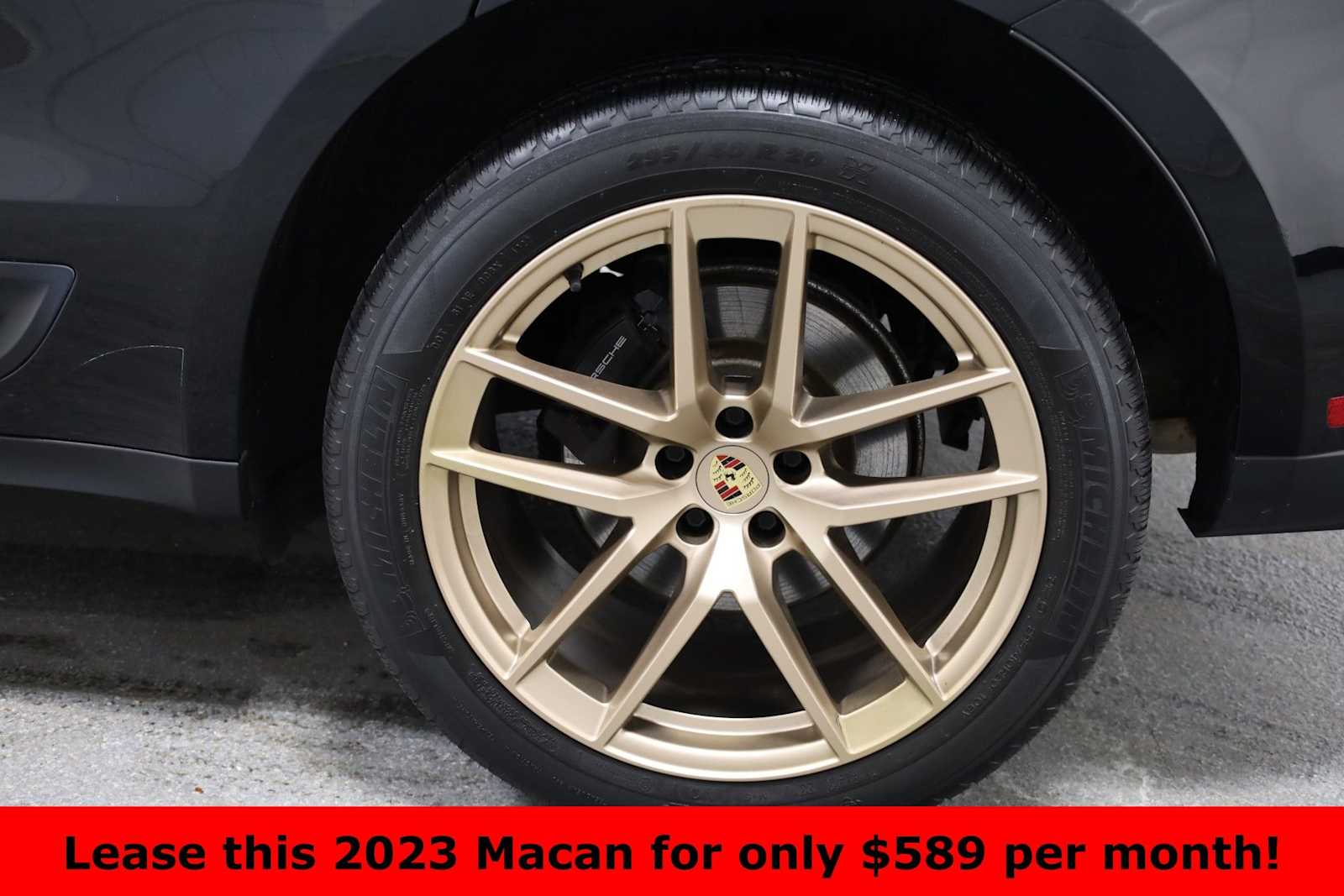 Thumbnail: 2023 Porsche Macan - 39