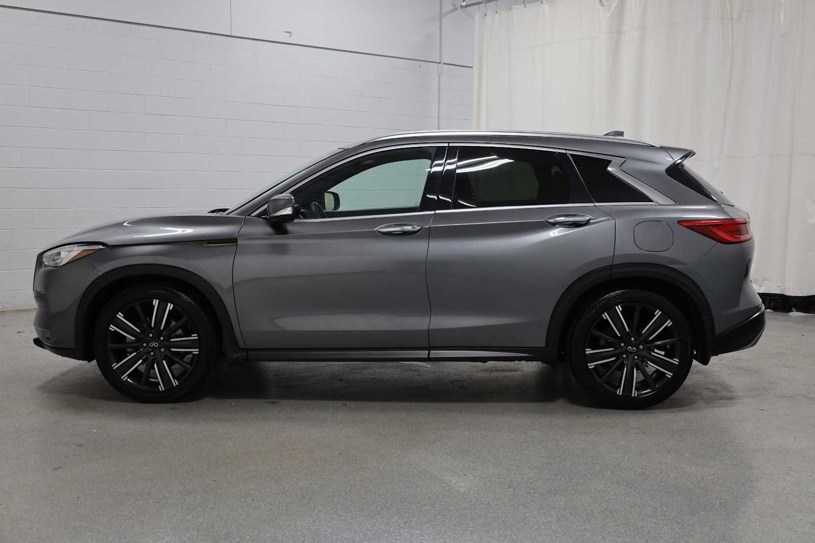 Thumbnail: 2021 INFINITI QX50 - 2