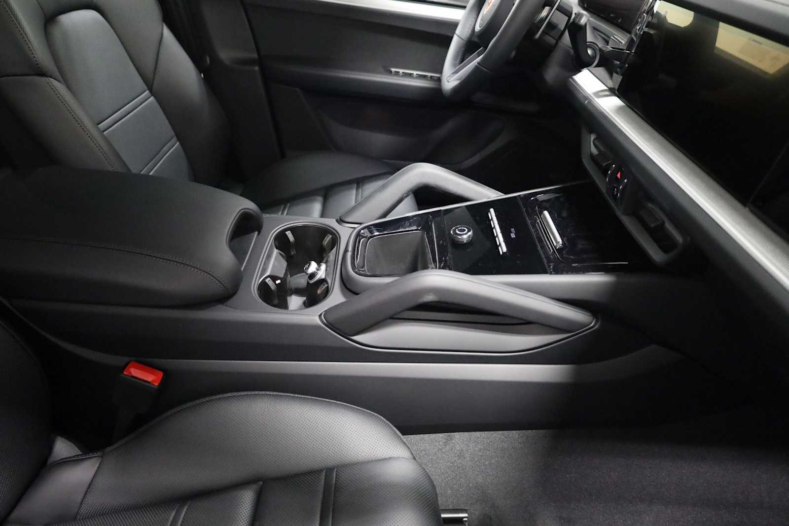 Thumbnail: 2026 Porsche  - 21