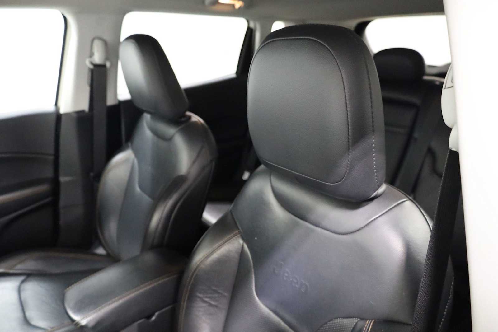 Thumbnail: 2019 Jeep Compass - 18