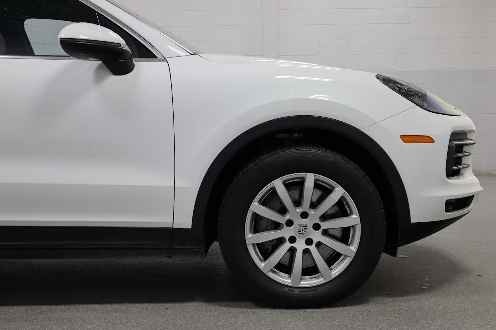 Thumbnail: 2020 Porsche Cayenne - 12