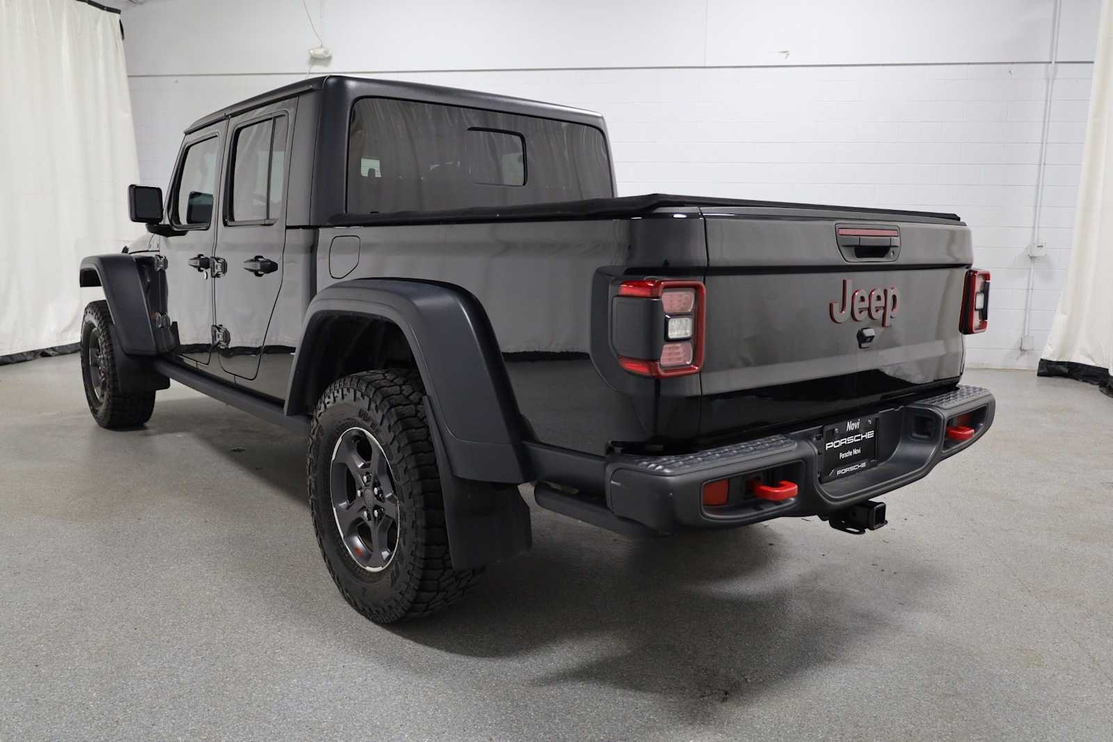Thumbnail: 2021 Jeep Gladiator - 3