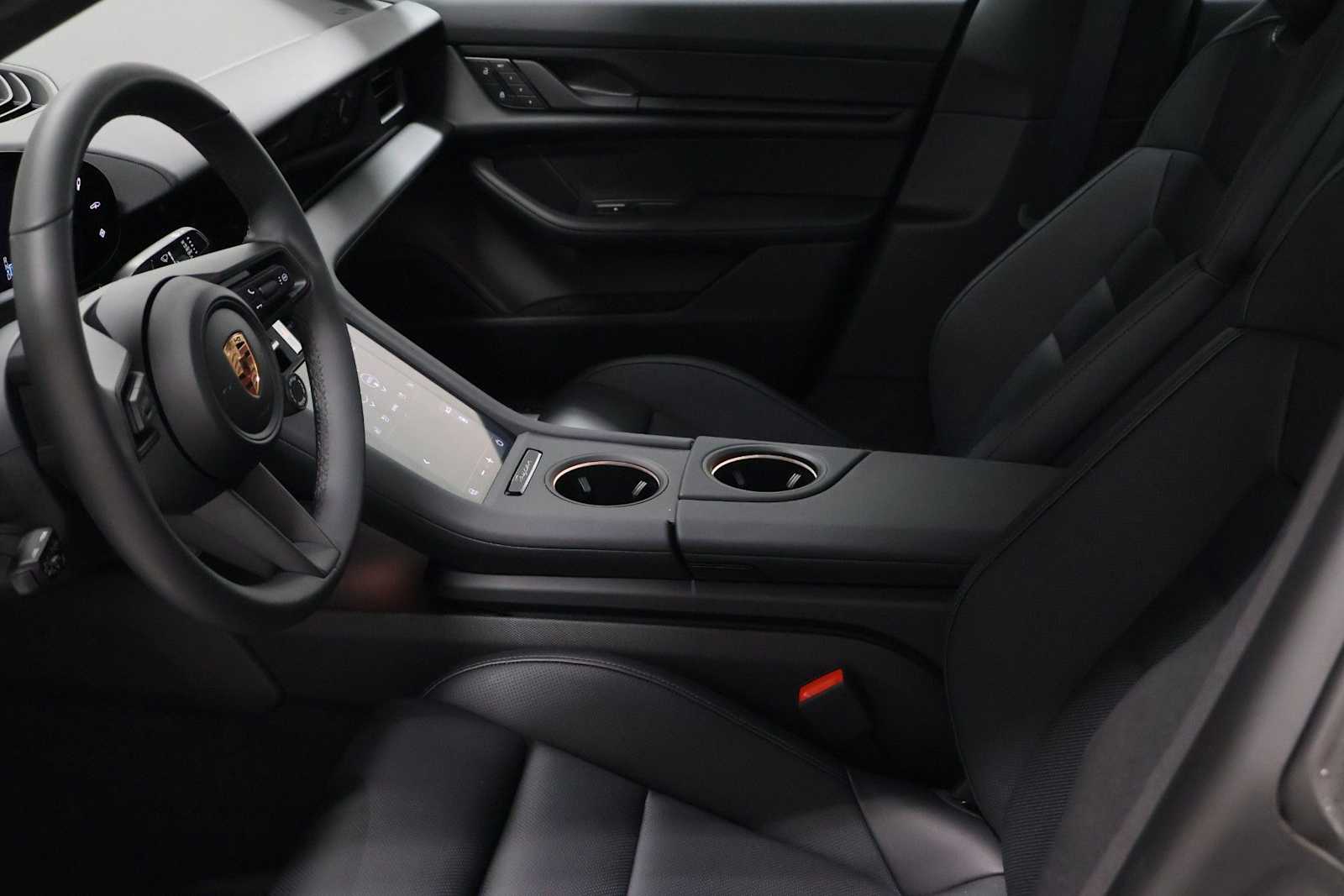 Thumbnail: 2026 Porsche Taycan - 5