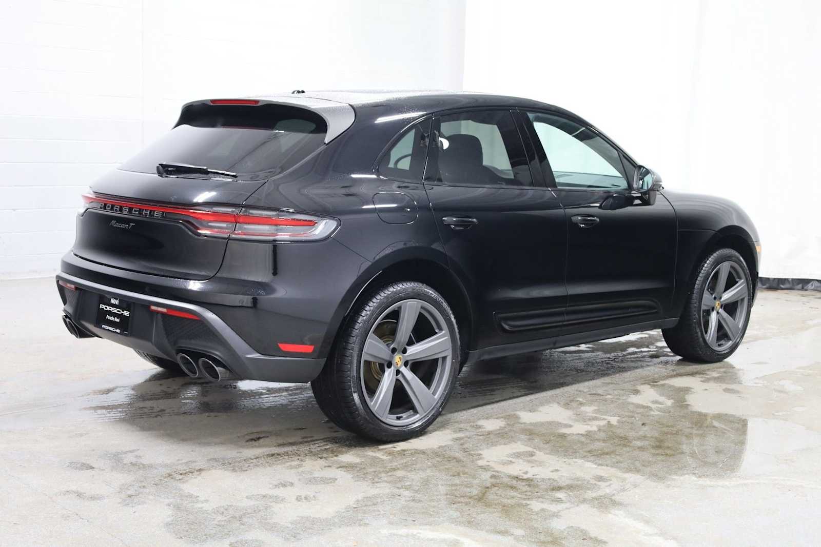 Thumbnail: 2025 Porsche Macan - 9