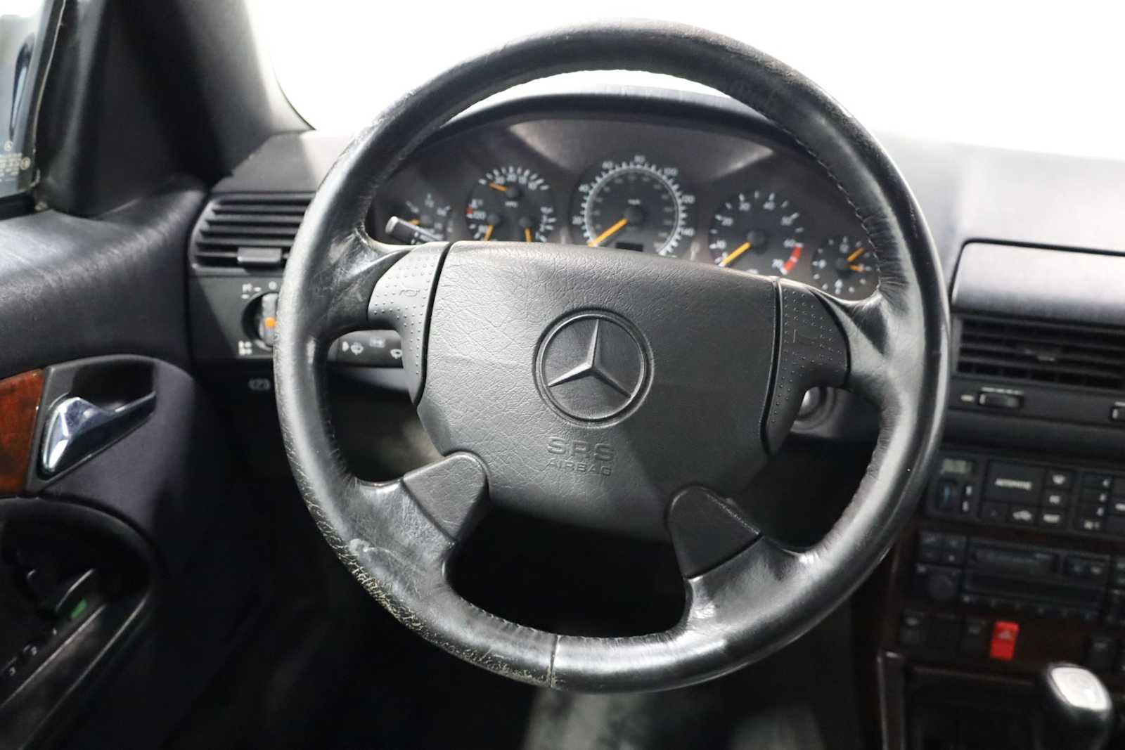 Thumbnail: 1996 Mercedes-Benz SL-Class - 22