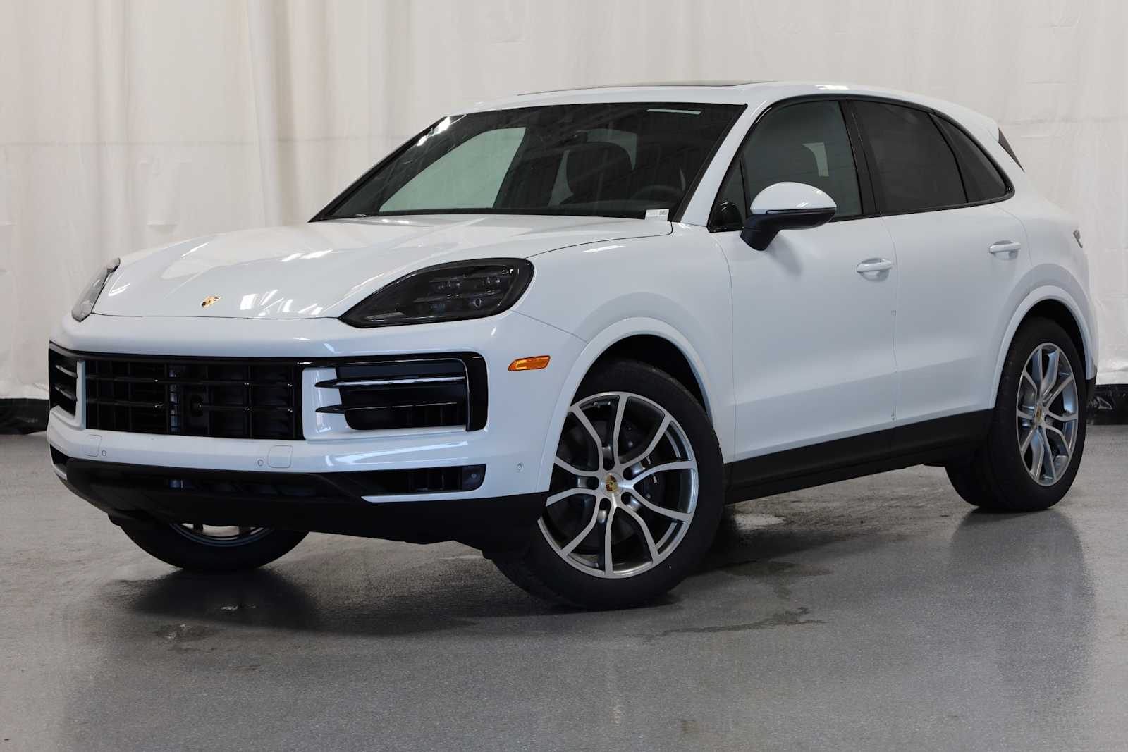 Thumbnail: 2024 Porsche Cayenne - 1