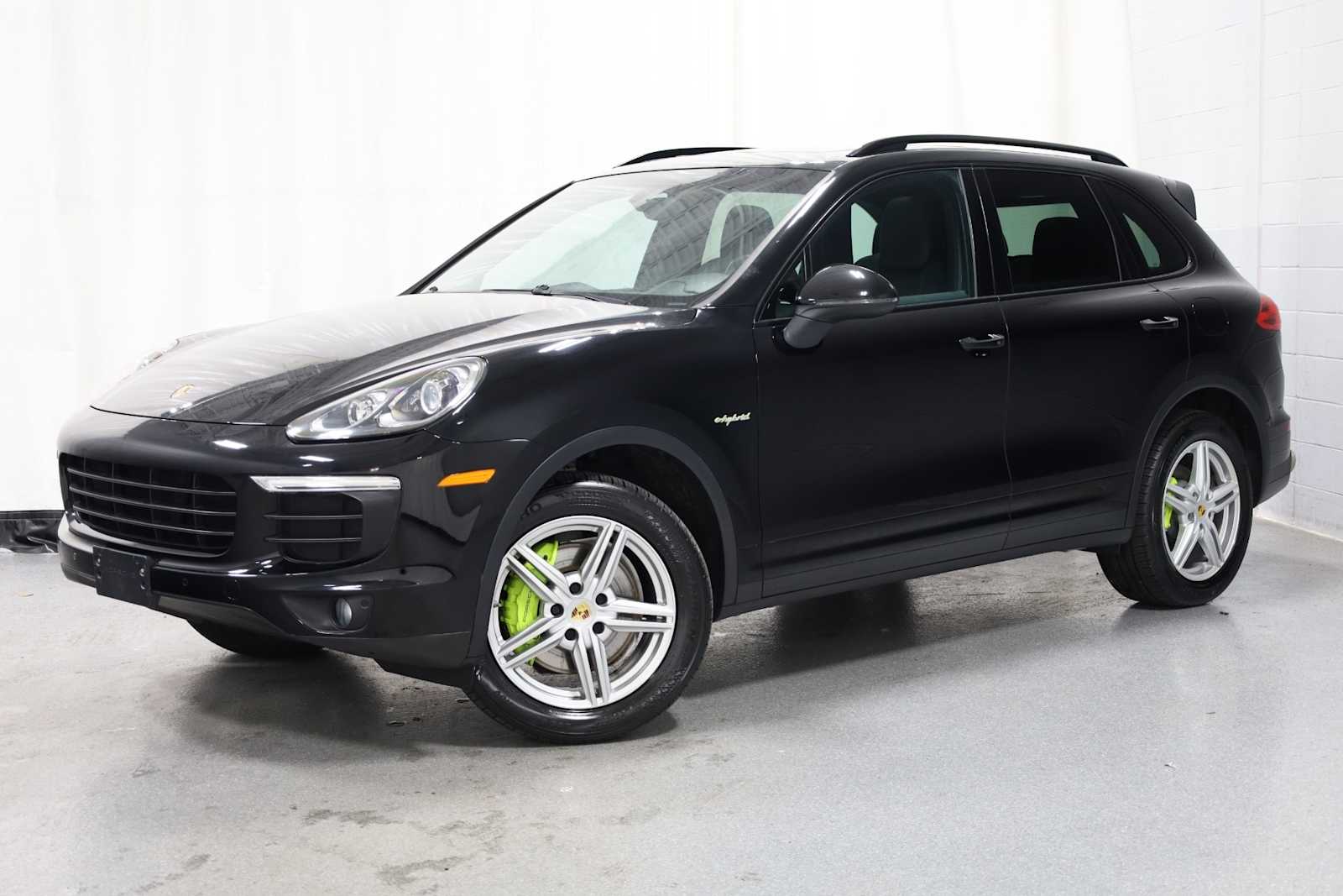 2016 Porsche Cayenne S E-Hybrid -
                  Novi, MI