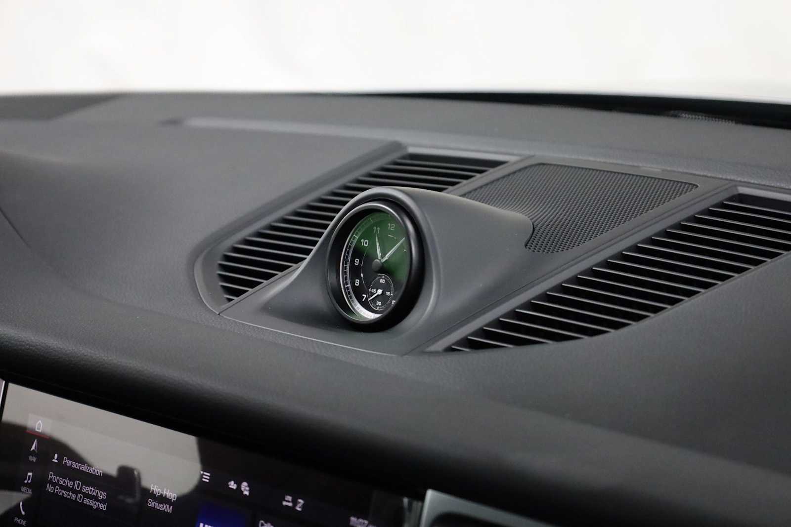 Thumbnail: 2026 Porsche Macan - 24