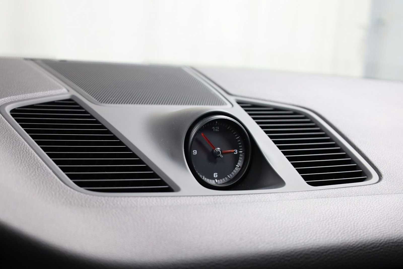 Thumbnail: 2023 Porsche Cayenne - 18